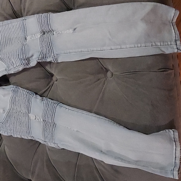 Boys Fredd Marshal Jean's size 12 - Picture 2 of 4